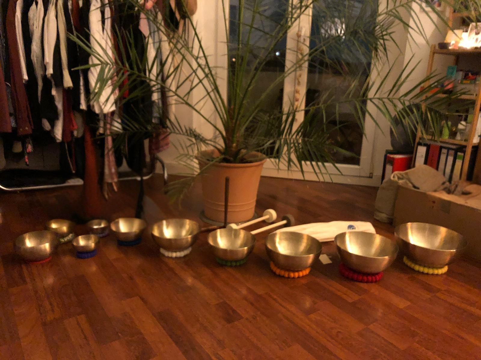 Klangschalen-Set für Sound Healing & Klangmassagen
